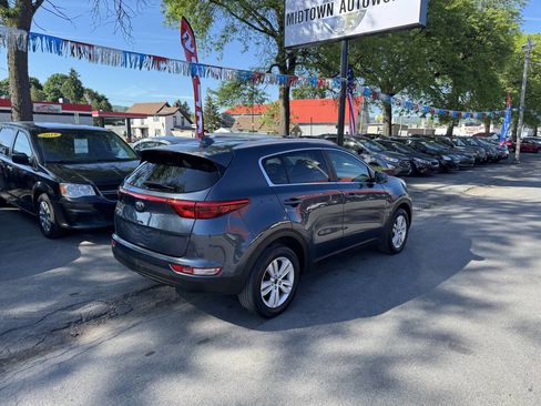 Used 2019 Kia Sportage LX w/ LX Popular Package AWD/4WD image 4