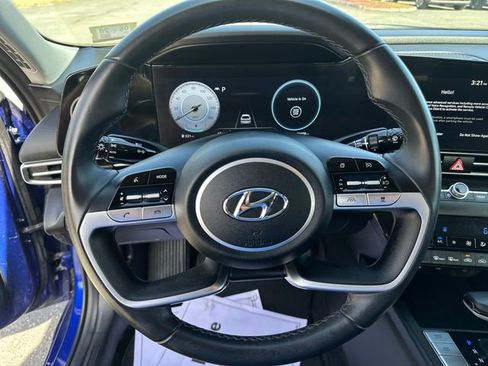 Certified 2023 Hyundai Elantra SEL w/ Convenience Package FWD image 13