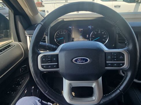 Used 2024 Ford Expedition Max XLT image 16