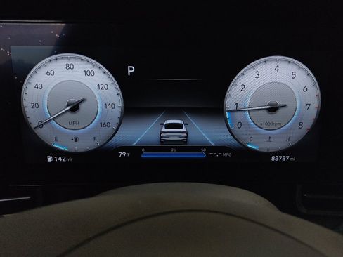 Used 2023 Hyundai Elantra SEL w/ Convenience Package FWD image 23