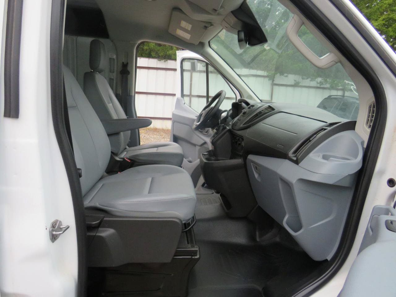 Used 2019 Ford Transit 250 148 Low Roof RWD image 30