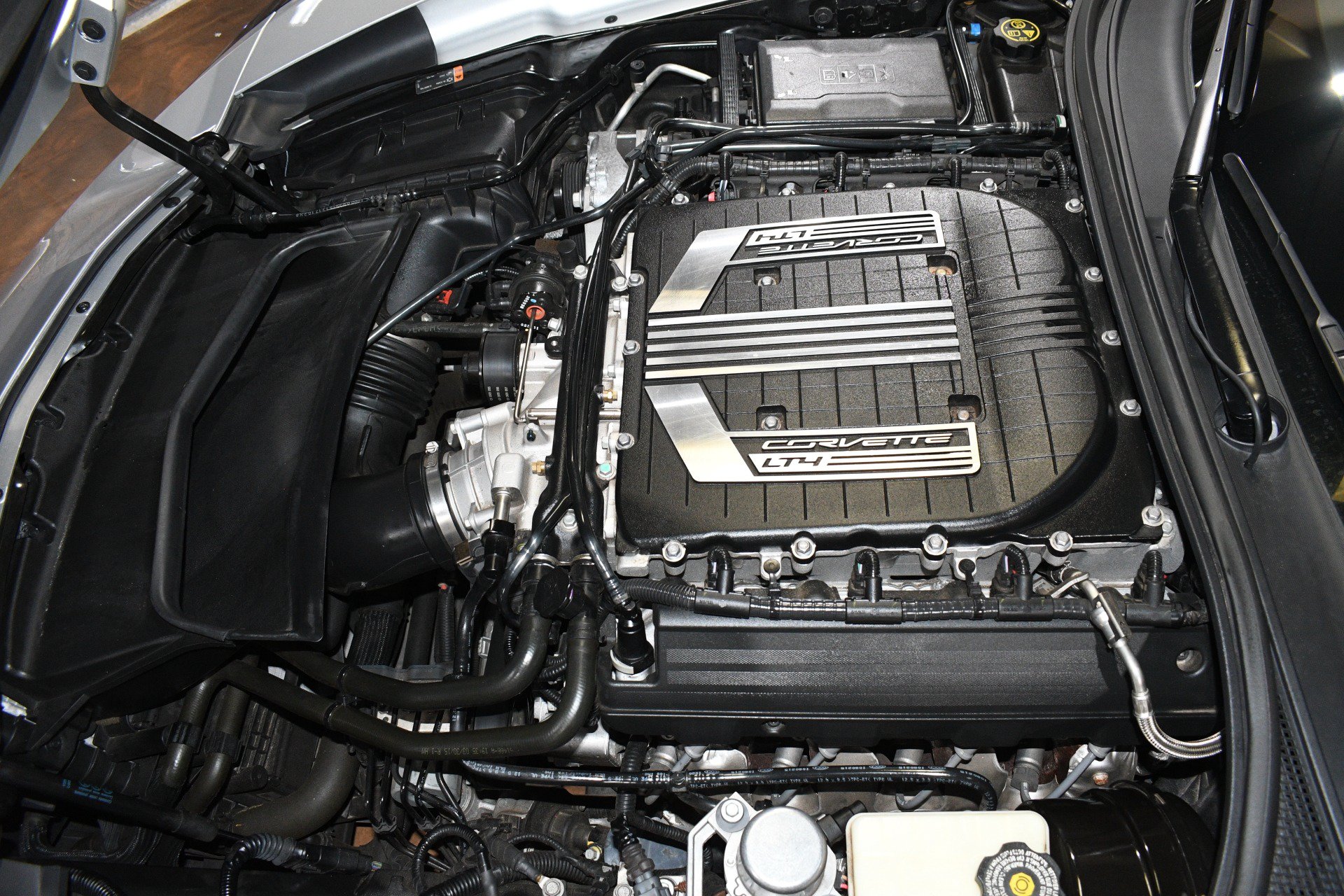 Used 2015 Chevrolet Corvette Z06 w/ 3LZ Preferred Equipment Group RWD image 93
