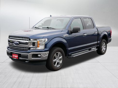 Used 2018 Ford F150 XLT w/ Equipment Group 302A Luxury AWD/4WD image 3