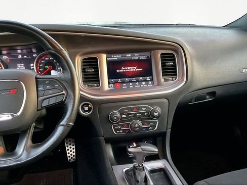Used 2019 Dodge Charger Scat Pack image 9