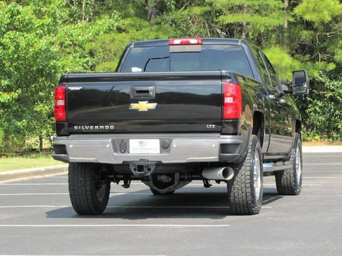 Used 2015 Chevrolet Silverado 2500 LTZ w/ Duramax Plus Package AWD/4WD image 10