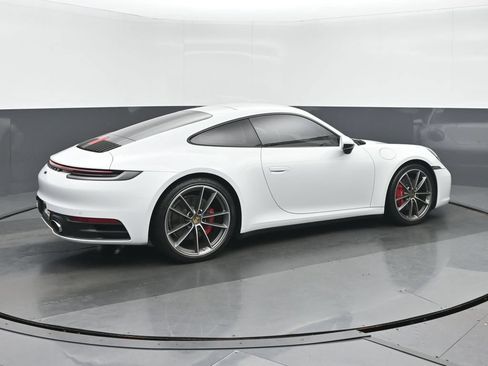 Used 2020 Porsche 911 Carrera S RWD image 3