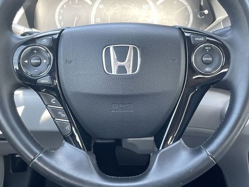 Used 2016 Honda Accord EX-L image 10