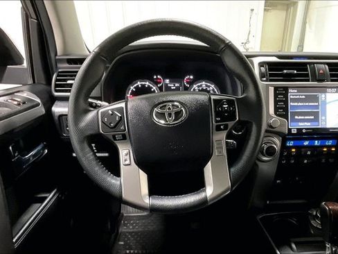 Used 2021 Toyota 4Runner Limited AWD/4WD image 5