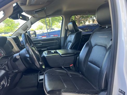 Used 2021 RAM 1500 Laramie AWD/4WD image 9