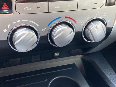 Used 2018 Toyota Tundra SR5 image 25