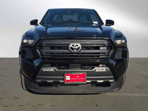 Certified 2026 Toyota Tacoma SR5 AWD/4WD image 8