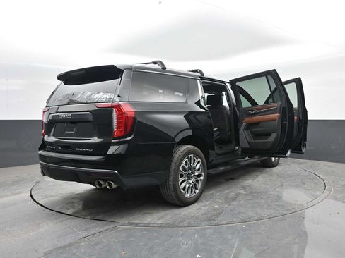 Used 2023 GMC Yukon XL Denali Ultimate AWD/4WD image 61