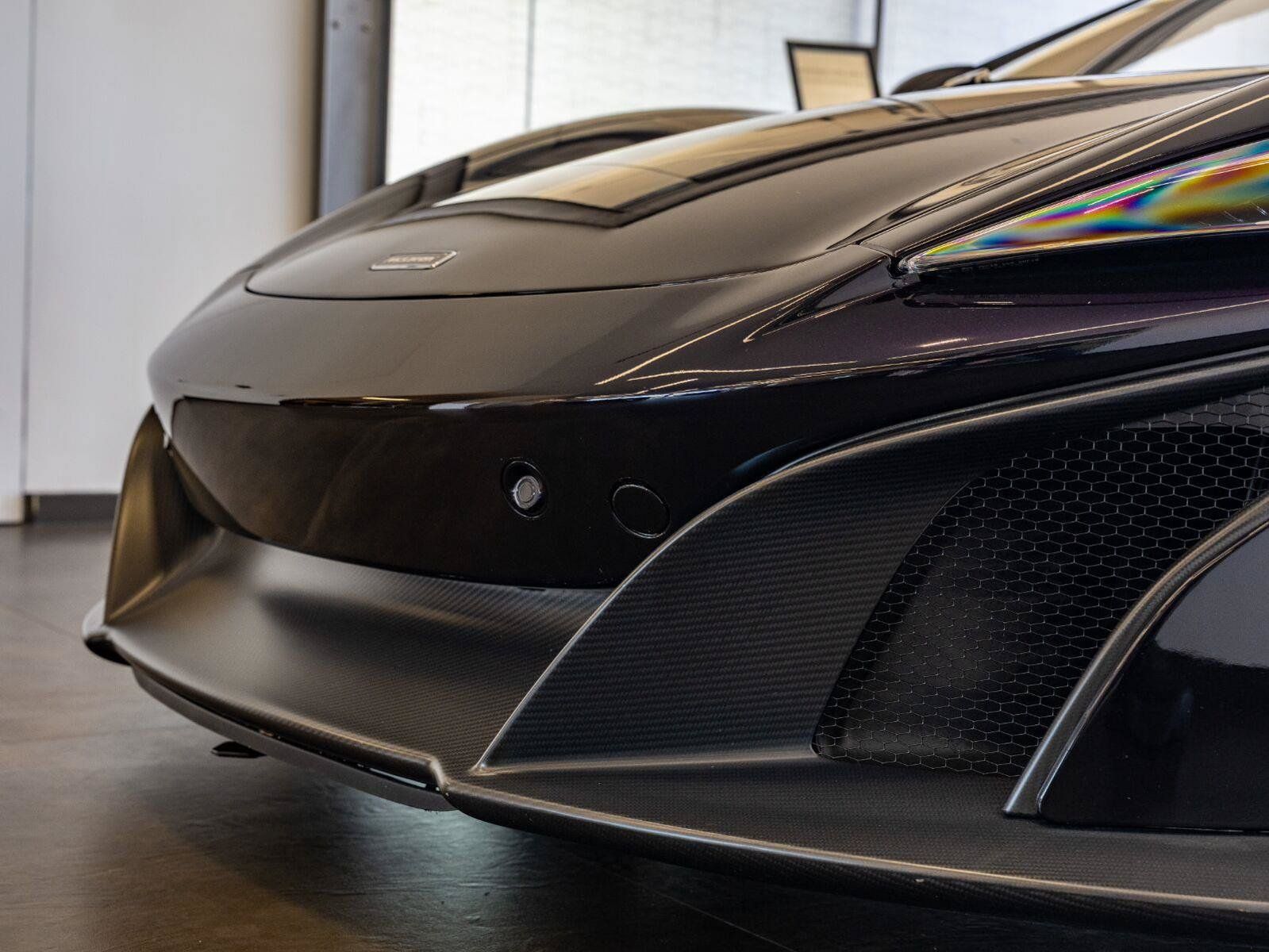 Used 2016 McLaren 675LT Coupe RWD image 32