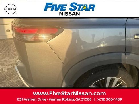 Used 2022 Nissan Pathfinder Platinum w/ Cargo Package FWD image 30