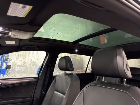 Certified 2024 Volkswagen Tiguan SE R-Line image 14