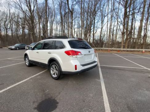 Used 2014 Subaru Outback 3.6R Limited image 7