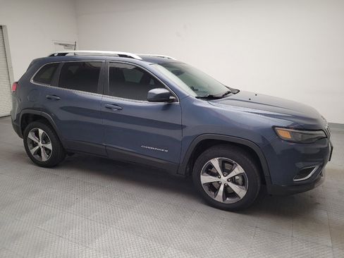 Used 2019 Jeep Cherokee Limited image 11