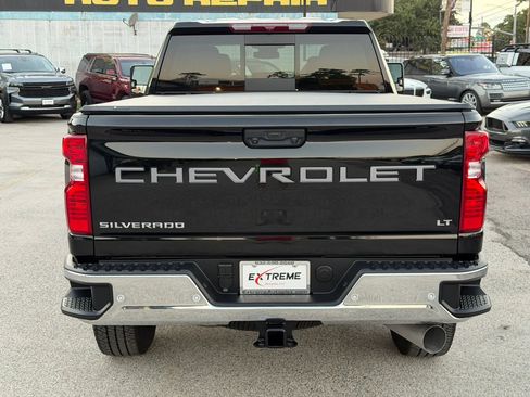 Used 2025 Chevrolet Silverado 2500 LT w/ Safety Package AWD/4WD image 3