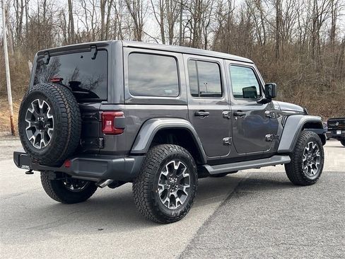 New 2025 Jeep Wrangler Sahara image 6