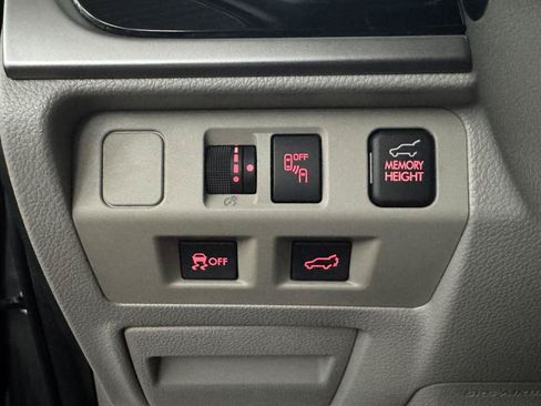 Used 2018 Subaru Forester 2.5i Limited AWD/4WD image 21