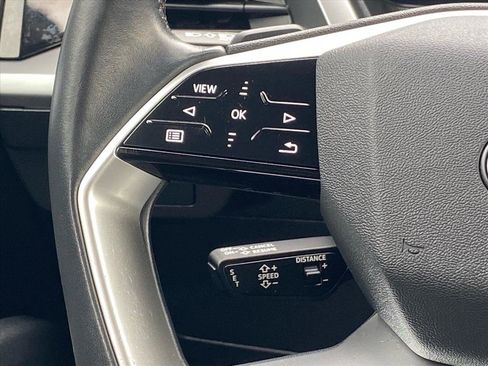 Used 2023 Audi Q4 e-tron Premium Plus w/ Premium Plus image 6