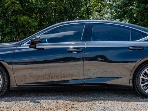 Used 2019 Lexus ES 350 w/ Premium Package FWD image 2