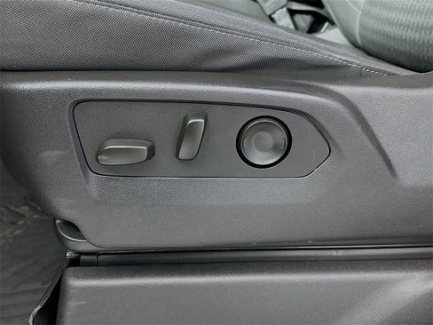 Used 2024 Chevrolet Silverado 1500 Custom Trail Boss w/ LPO, Dark Essentials Package image 19