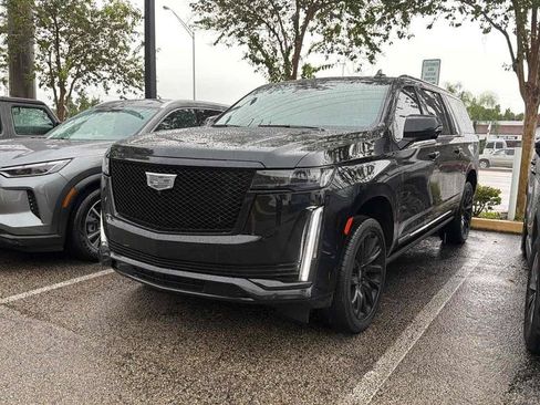 Used 2024 Cadillac Escalade ESV Sport Platinum w/ LPO, ONYX Package AWD/4WD image 1