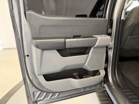 Used 2021 Ford F150 XLT image 31