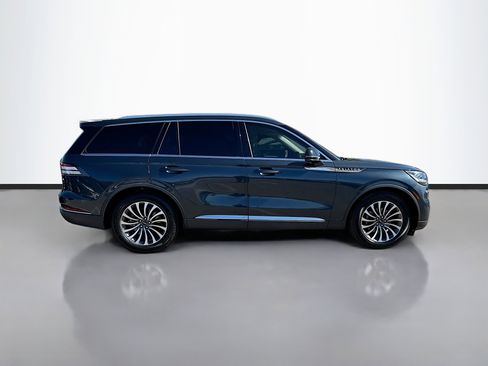 Used 2022 Lincoln Aviator Reserve w/ Elements Package Plus image 2
