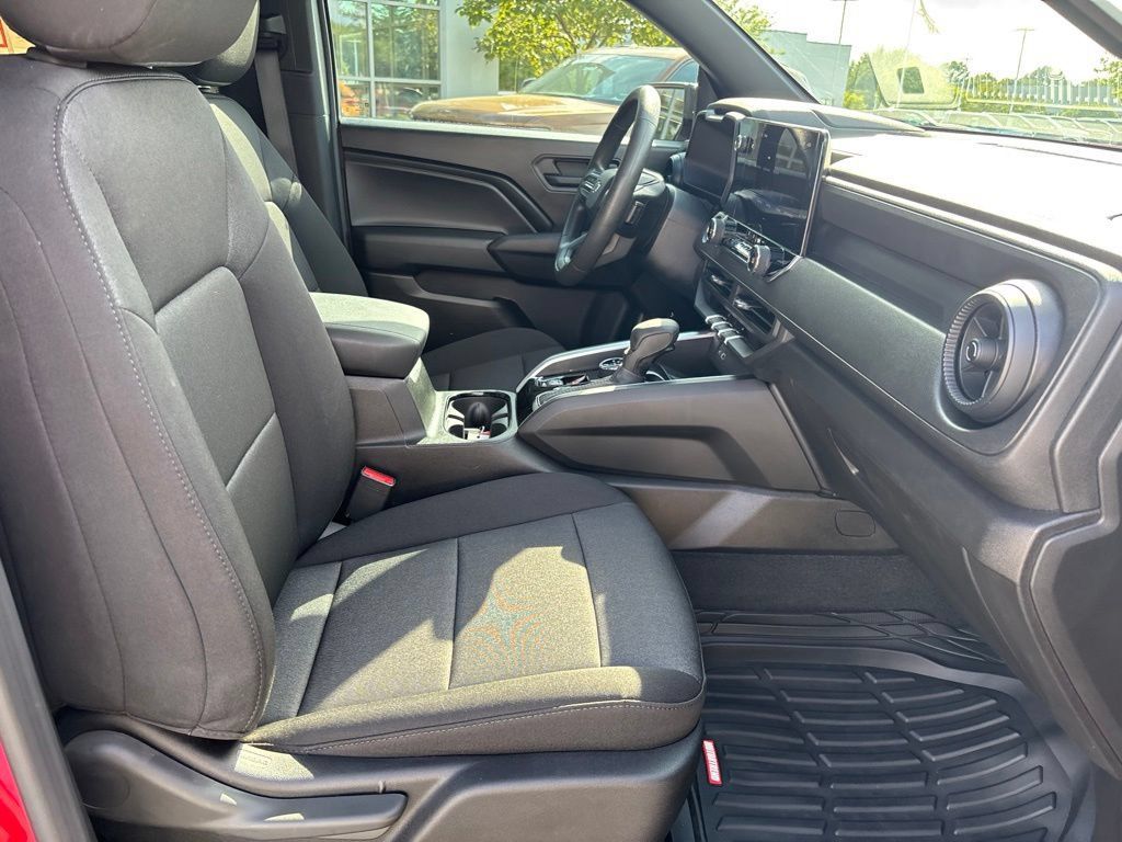 Used 2026 Chevrolet Colorado Trail Boss AWD/4WD image 28