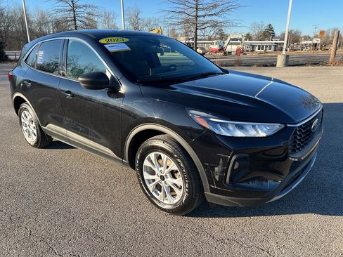 Certified 2023 Ford Escape Active w/ Tech Pack #1 image 9