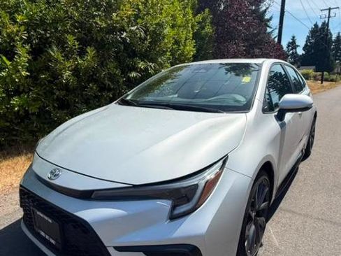 Used 2024 Toyota Corolla XSE FWD image 19