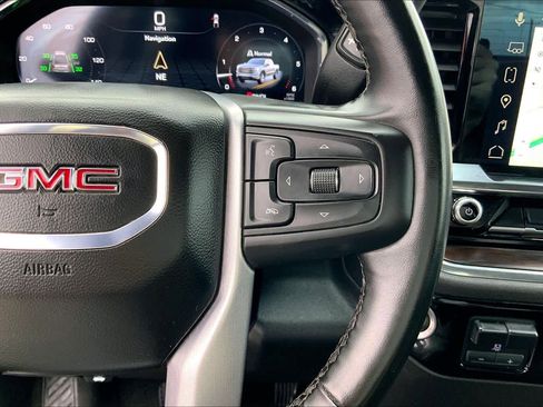 Used 2025 GMC Sierra 1500 SLT image 25