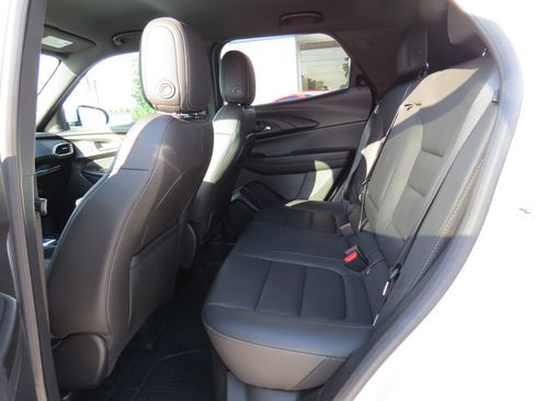Certified 2023 Chevrolet TrailBlazer ACTIV w/ Convenience Package FWD image 11