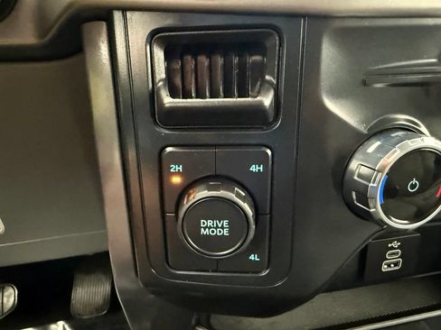 Used 2025 Ford F150 XLT w/ Equipment Group 301A Standard AWD/4WD image 37