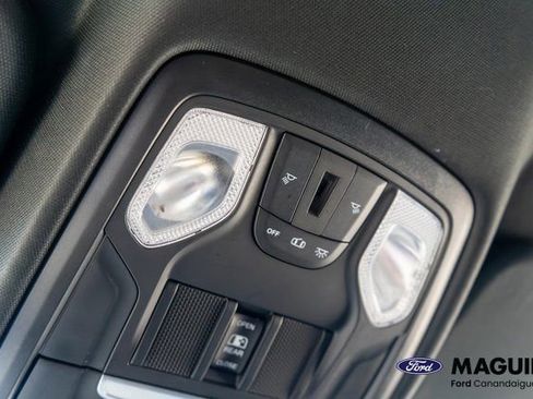 Used 2020 RAM 1500 Big Horn AWD/4WD image 32
