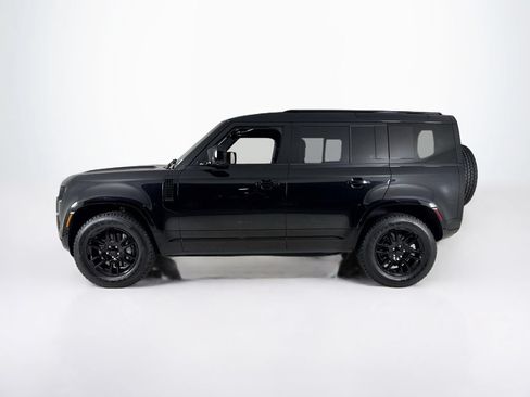 Used 2026 Land Rover Defender 110 X-Dynamic SE AWD/4WD image 2