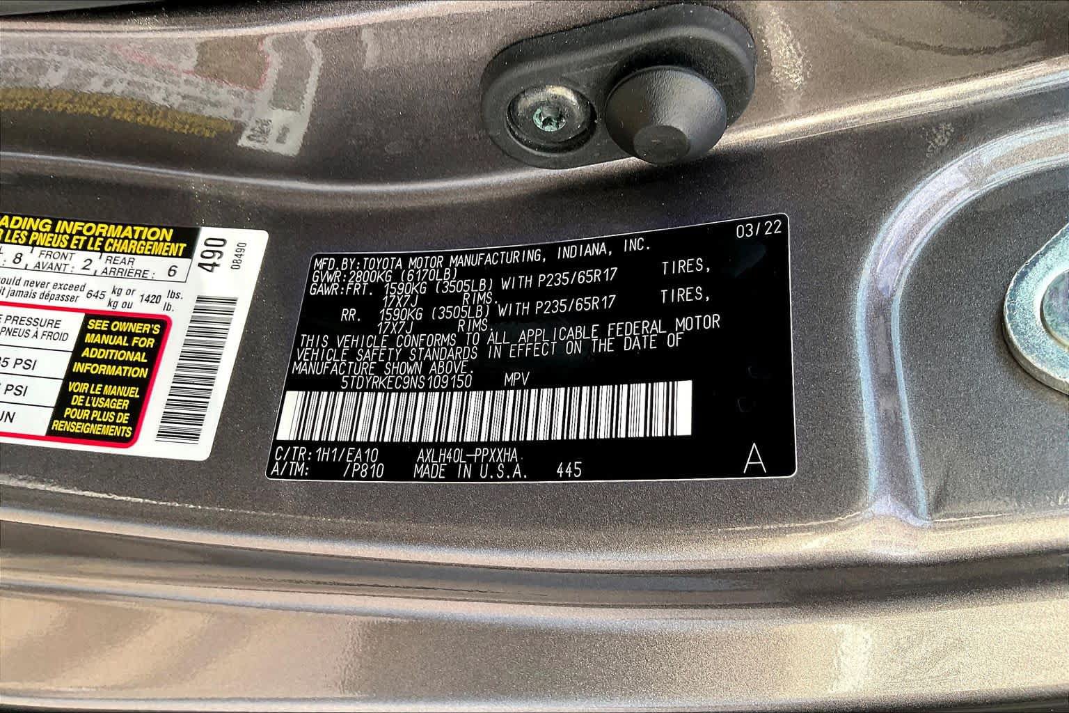 Used 2022 Toyota Sienna XLE FWD image 32