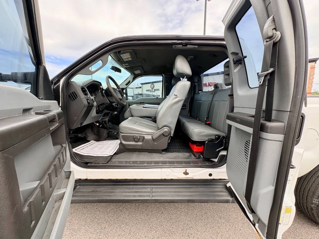 Used 2016 Ford F250 XL w/ Power Equipment Group AWD/4WD image 21