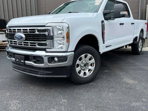 Used 2024 Ford F250 XLT w/ FX4 Off-Road Package AWD/4WD image 1