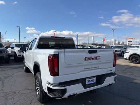 Used 2023 GMC Sierra 1500 AT4 image 10
