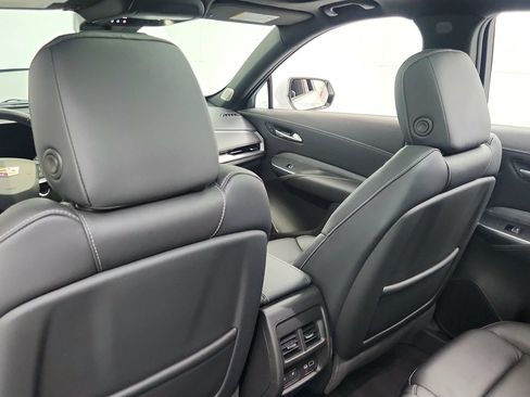 Used 2024 Cadillac XT4 Premium Luxury AWD/4WD image 26