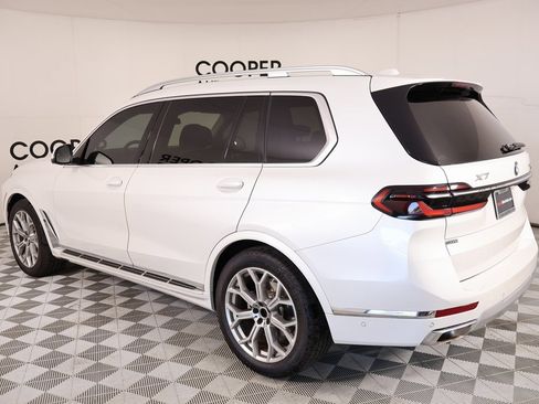 Used 2023 BMW X7 xDrive40i w/ Premium Package image 26