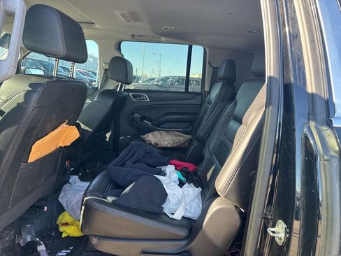 Used 2019 GMC Yukon XL Denali image 21