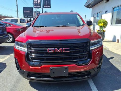 Used 2023 GMC Acadia SLT w/ Elevation Edition image 2