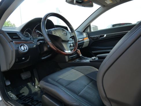 Used 2011 Mercedes-Benz E 550 Coupe image 11