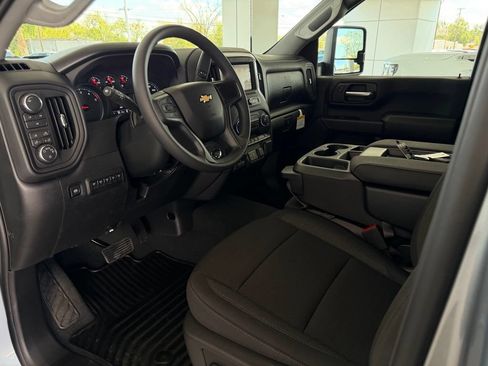 New 2026 Chevrolet Silverado 2500 Custom w/ Custom Value Package AWD/4WD image 10