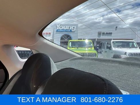 Used 2020 Kia Optima LX FWD image 32