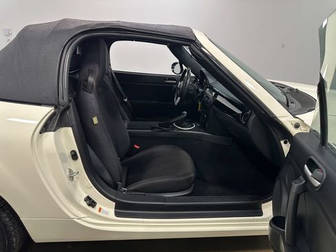 Used 2007 MAZDA MX-5 Miata Sport RWD image 73